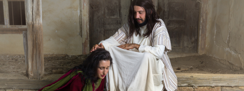 jesus forgiving and helping her How To Get Over Guilt